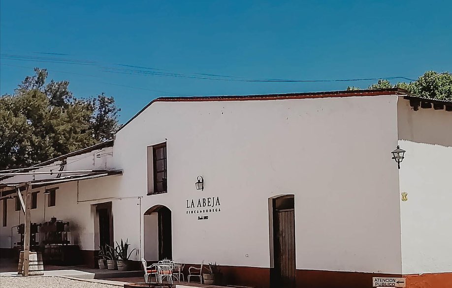 Bodega La abeja